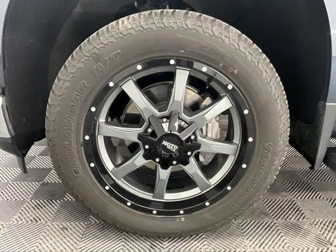 Used 2021 Chevrolet Silverado 1500 LT image 28