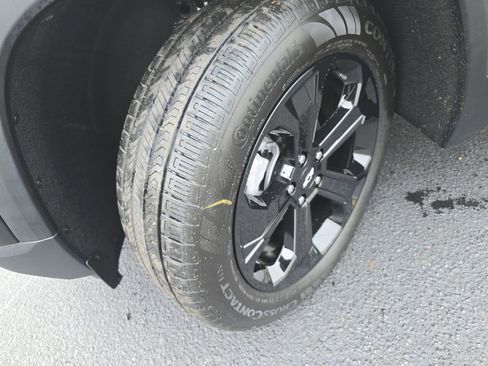 New 2026 Chevrolet Equinox LT w/ Convenience Package II image 31