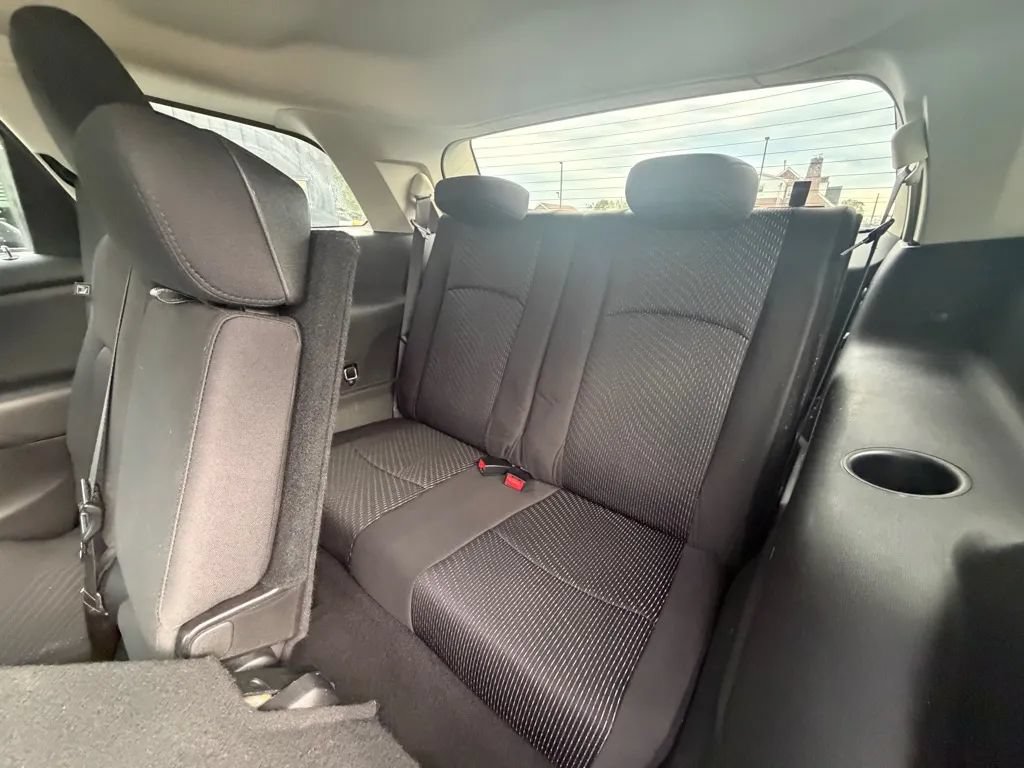 Used 2018 Dodge Journey SE w/ Connectivity Group FWD image 7