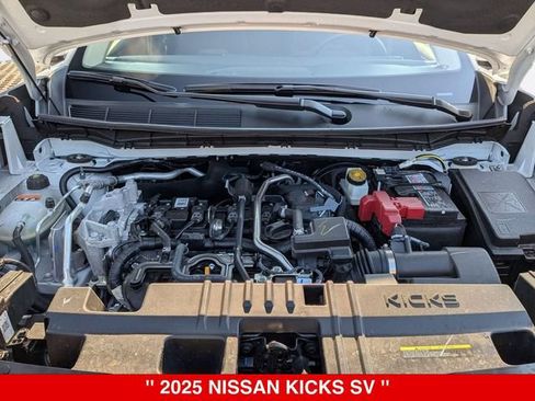 Certified 2025 Nissan Kicks SV w/ SV Premium Package AWD/4WD image 40
