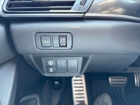 Used 2018 Honda Accord Sport image 18
