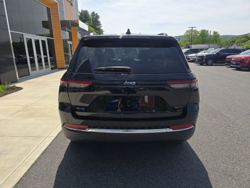 Used 2023 Jeep Grand Cherokee 4WD 4xe image 5