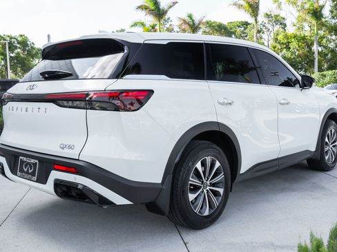 Certified 2024 INFINITI QX60 Pure FWD image 23
