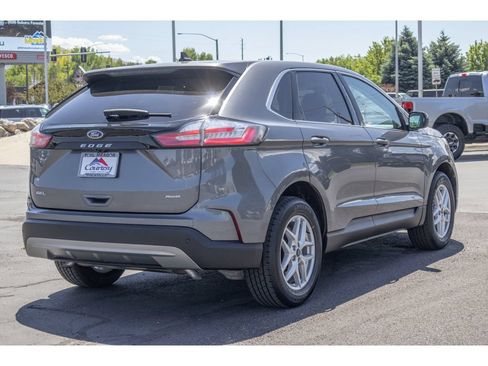 Used 2024 Ford Edge SEL AWD/4WD image 3