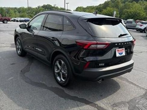 New 2025 Ford Escape ST-Line w/ Cold Weather Package FWD image 7