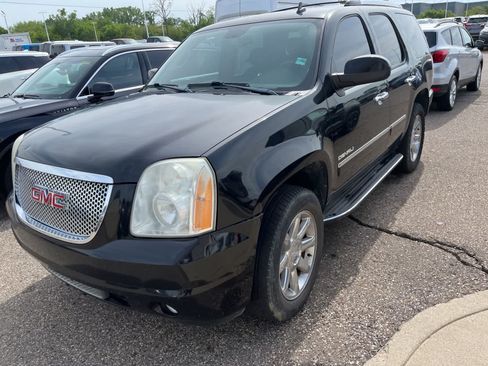 Used 2012 GMC Yukon Denali AWD/4WD image 5