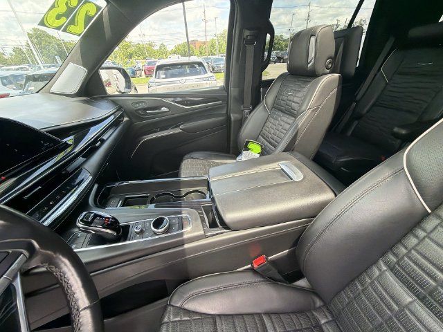 Used 2023 Cadillac Escalade V AWD/4WD image 22
