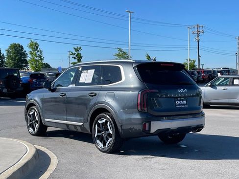 Certified 2023 Kia Telluride EX w/ EX Captain's Chair Package AWD/4WD image 5