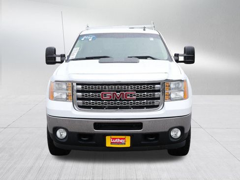 Used 2014 GMC Sierra 2500 SLT w/ SLT Convenience Package AWD/4WD image 2