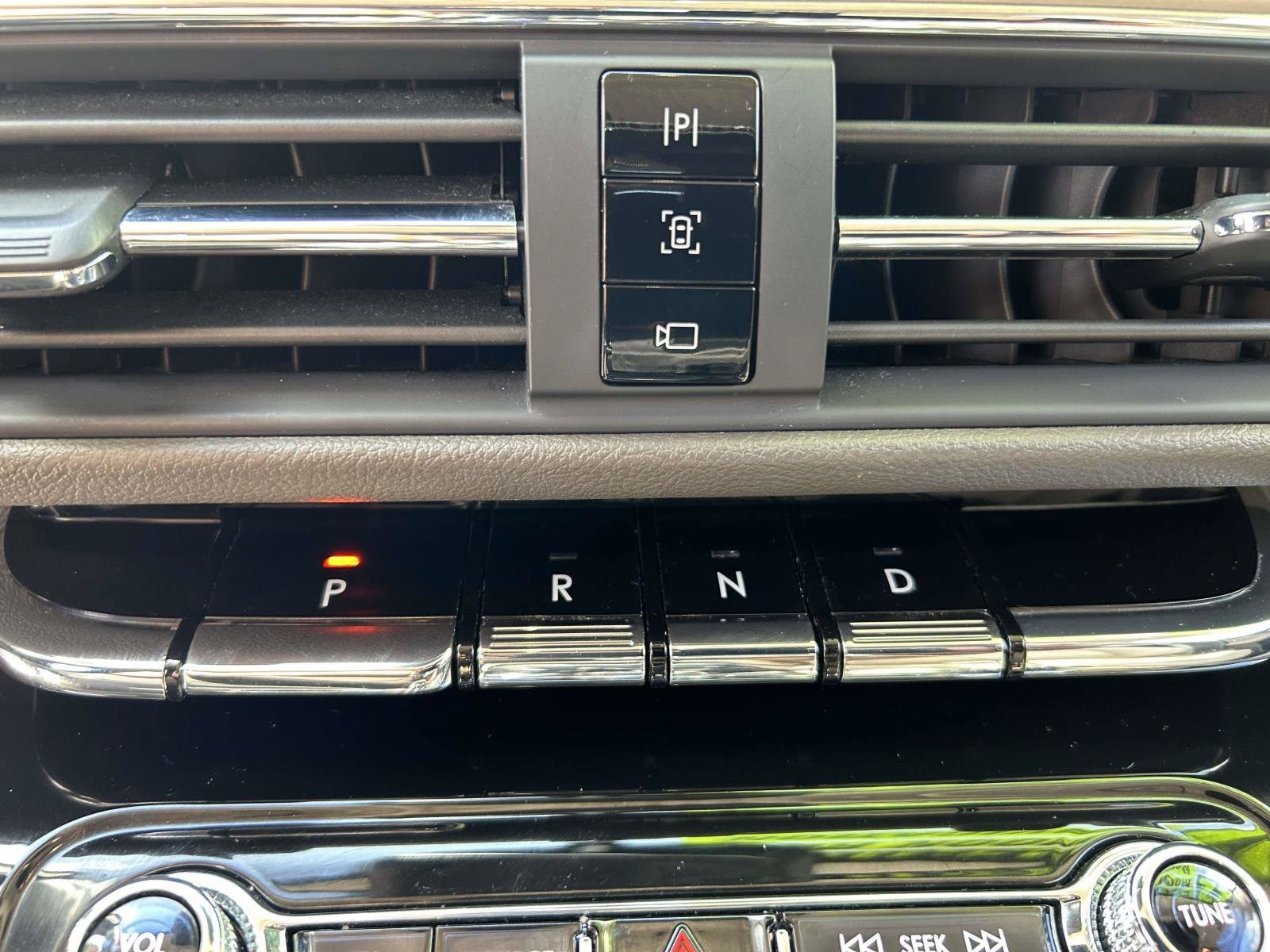 Used 2022 Lincoln Corsair AWD w/ Premium Package image 27