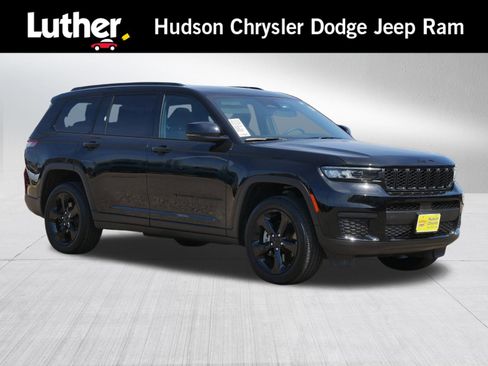 Used 2024 Jeep Grand Cherokee L Altitude AWD/4WD image 1
