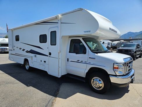 Used 2018 Ford E-450 and Econoline 450 Super Duty w/ Motorhome Prep Package image 2