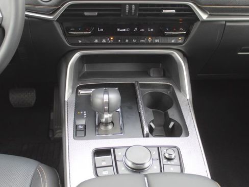 Used 2025 MAZDA CX-90 3.3 Turbo w/ Preferred Package AWD/4WD image 21