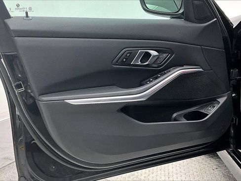 Used 2025 BMW 330i xDrive Sedan image 18