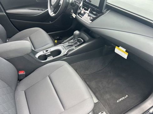 Used 2026 Toyota Corolla LE FWD image 10