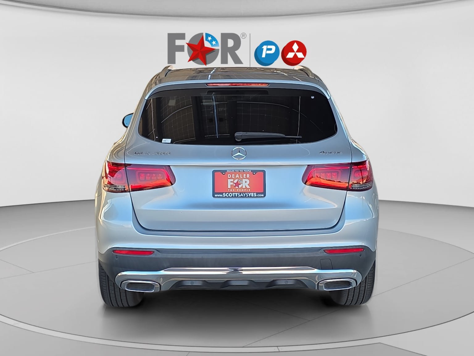Used 2021 Mercedes-Benz GLC 300 4MATIC w/ Premium Package image 5
