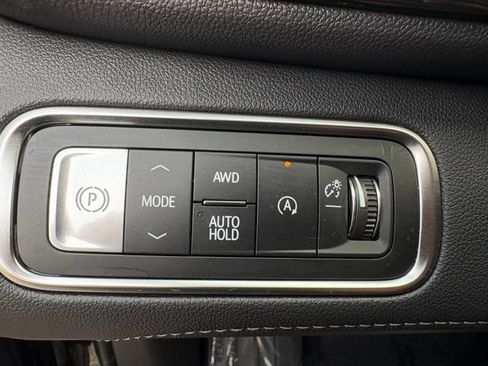 Used 2026 Buick Enclave Preferred w/ Power Package AWD/4WD image 19