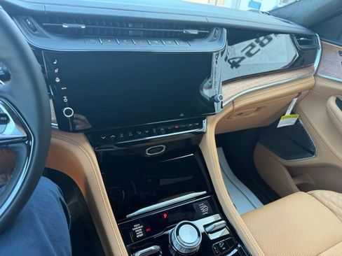 New 2026 Jeep Grand Cherokee Summit AWD/4WD image 22