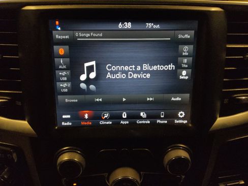 Used 2018 RAM 1500 Big Horn RWD image 25