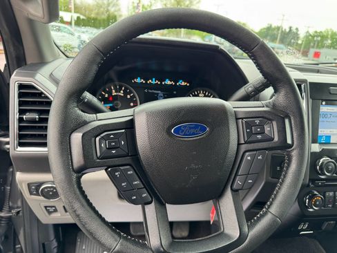 Used 2016 Ford F150 XLT w/ Equipment Group 302A Luxury RWD image 28