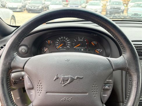 Used 1998 Ford Mustang 2dr Convertible V6 image 8