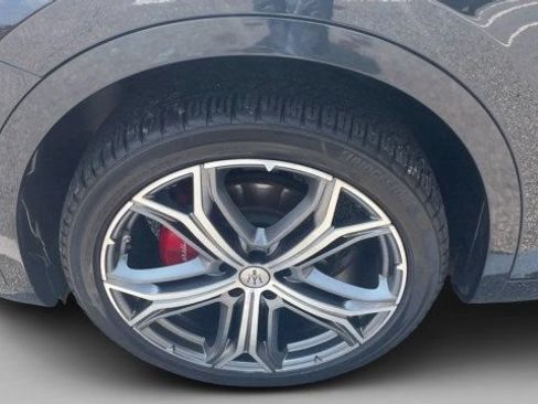 Used 2023 Maserati Levante GT AWD/4WD image 5