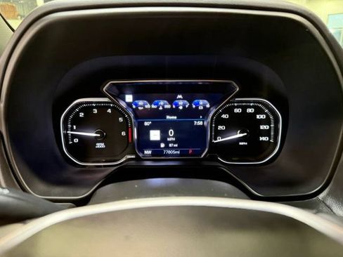 Used 2021 GMC Yukon SLT w/ SLT Premium Package image 18