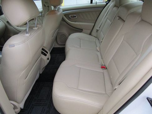 Used 2016 Ford Taurus SEL w/ Equipment Group 201A image 19