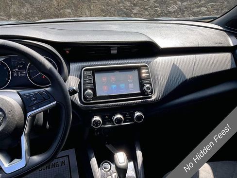 Used 2020 Nissan Kicks S FWD image 5