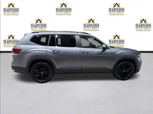 Used 2023 Volkswagen Atlas SE w/ Black Wheel Package AWD/4WD image 5