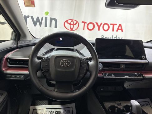 Used 2025 Toyota Prius Plug-In Hybrid FWD image 22
