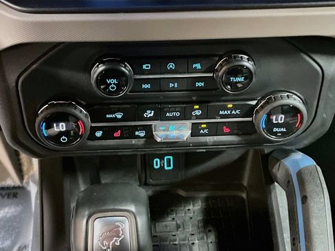 Used 2024 Ford Bronco Wildtrak AWD/4WD image 16