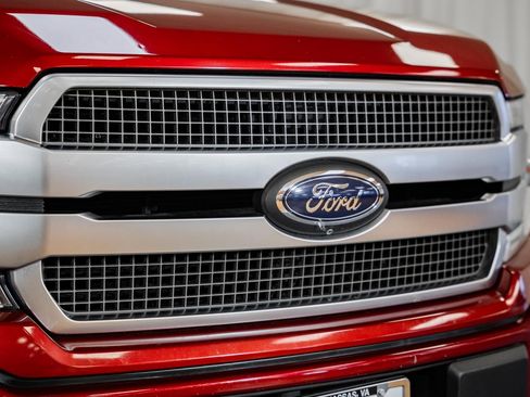 Used 2018 Ford F150 Platinum w/ Equipment Group 701A Luxury image 14