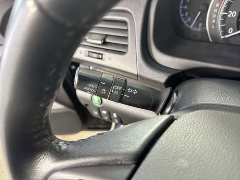 Used 2016 Honda CR-V Touring image 15
