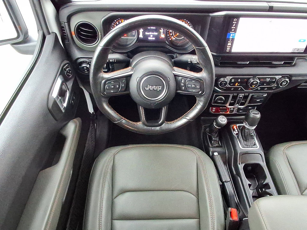 Used 2025 Jeep Gladiator Mojave AWD/4WD image 27