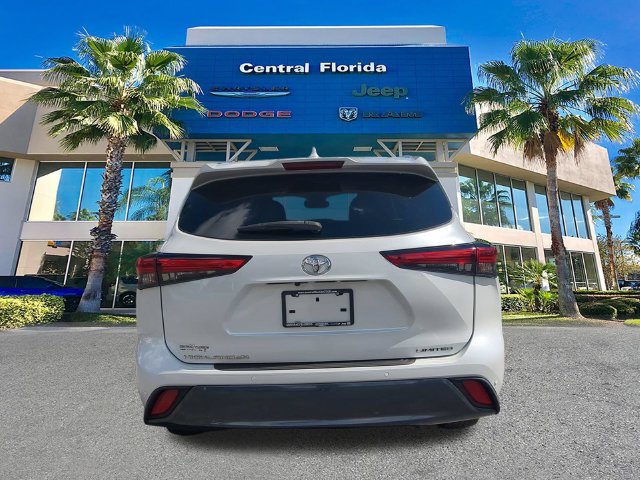Used 2023 Toyota Highlander Limited FWD image 6