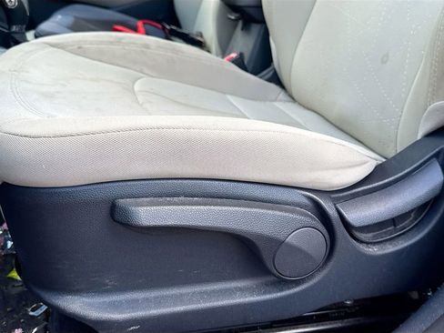 Used 2013 Kia Rio EX w/ Convenience Pkg FWD image 17