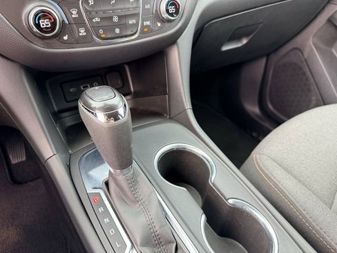 Used 2021 Chevrolet Equinox LT FWD image 20