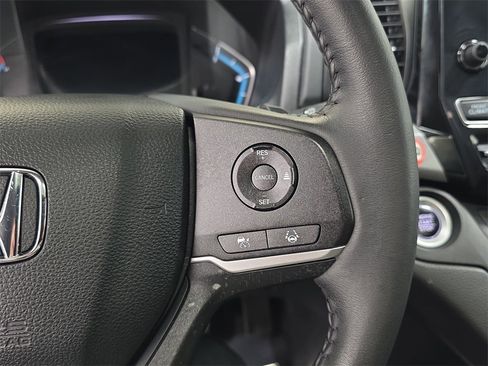 Used 2024 Honda Odyssey EX-L image 18