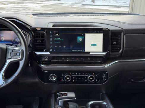 Used 2024 Chevrolet Silverado 1500 LT image 14