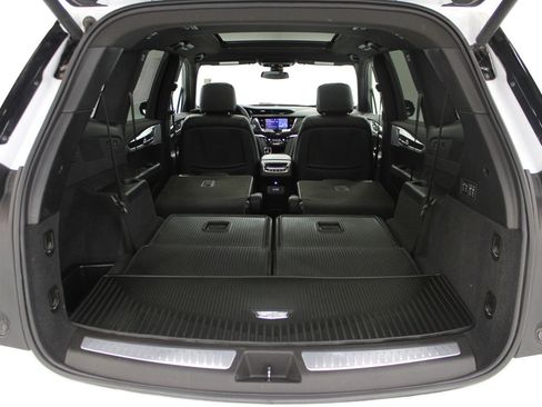 Certified 2024 Cadillac XT6 Premium Luxury image 10