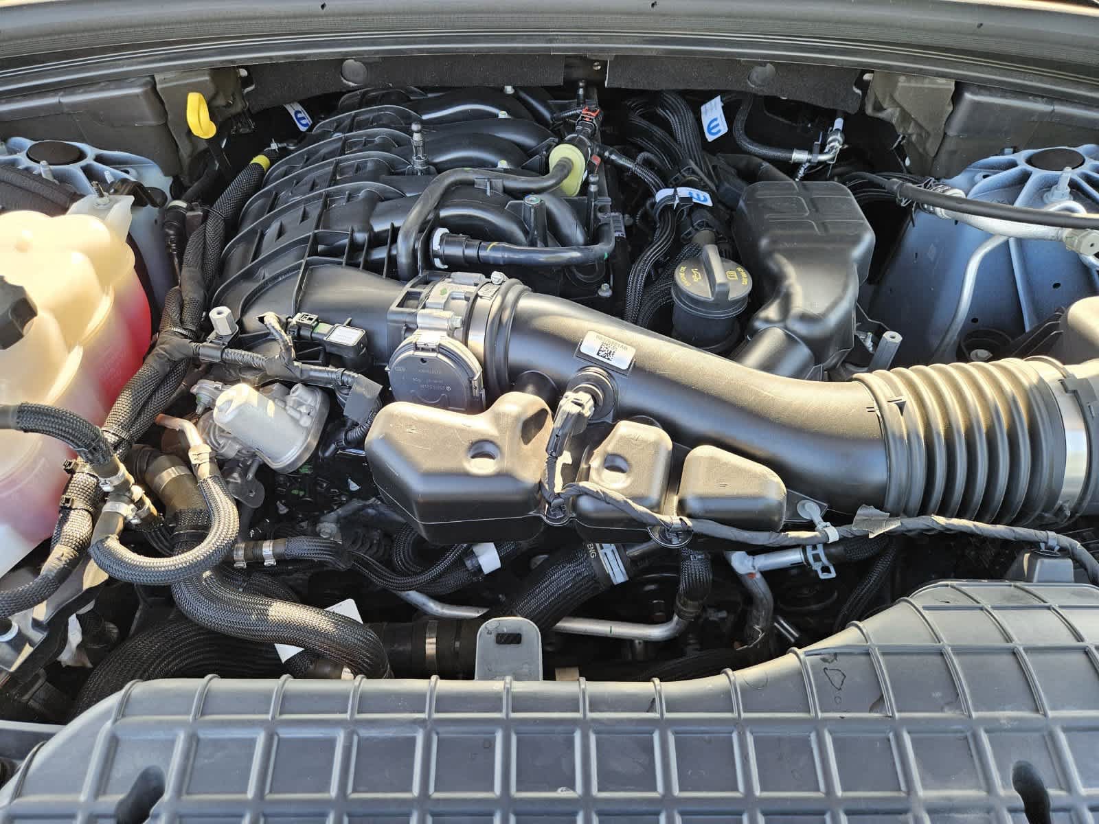 Used 2025 Jeep Grand Cherokee L Altitude RWD image 32