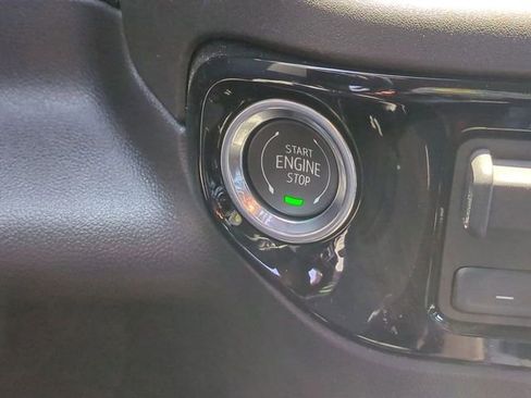 New 2026 GMC Sierra 1500 SLT w/ SLT Premium Package AWD/4WD image 17
