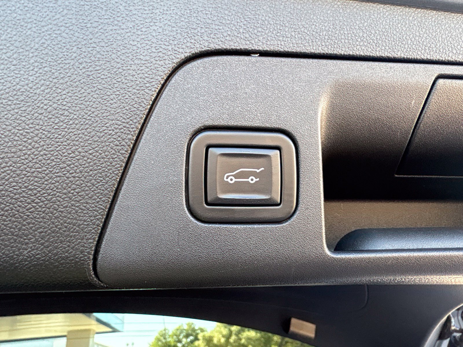 Used 2023 Buick Envision Avenir FWD image 20