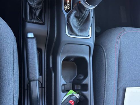 Used 2025 Jeep Wrangler Unlimited Rubicon image 25