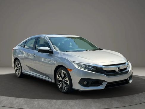 Used 2018 Honda Civic EX-L image 3