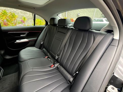 New 2026 Mercedes-Benz E 350 4MATIC Sedan image 10