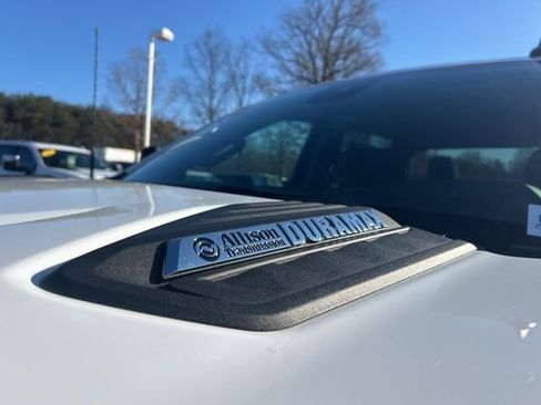 Used 2025 Chevrolet Silverado 2500 LT w/ Convenience Package image 13