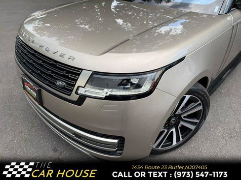 Used 2023 Land Rover Range Rover SE AWD/4WD image 2
