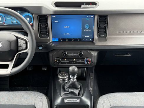 New 2025 Ford Bronco 4-Door image 23